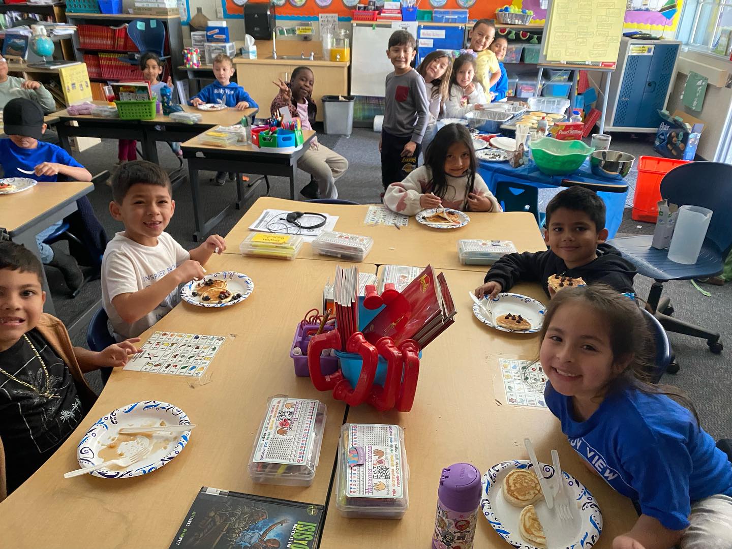 Baldy View students learning together in a colorful classroom